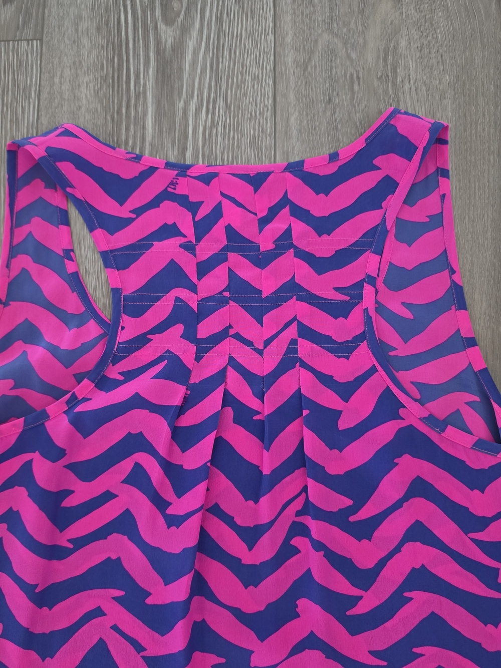 Lilly Pulitzer Hot Pink and Purple Zigzag Scoop Neck Silk Tank - Picture 7 of 7